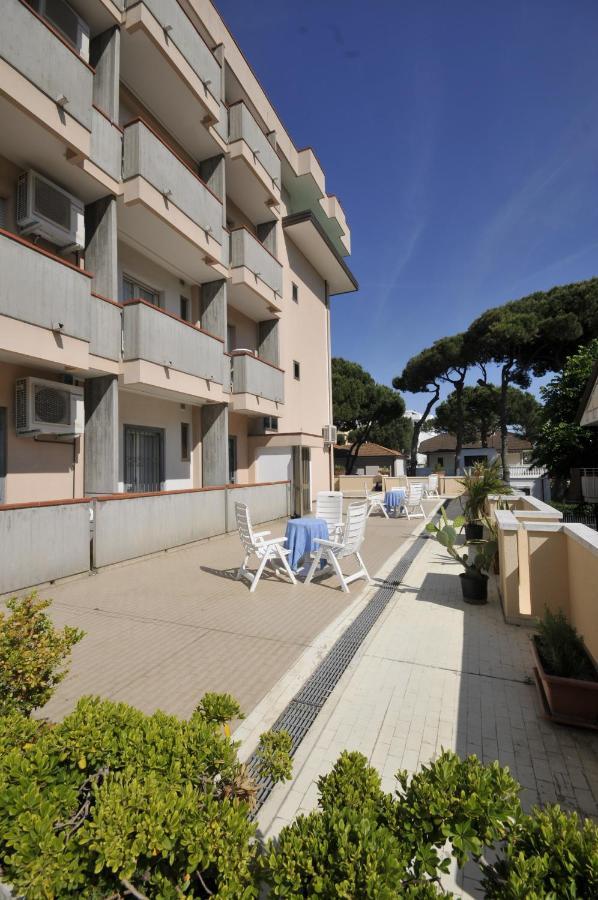 Hotel Clara Ριτσόνε Εξωτερικό φωτογραφία