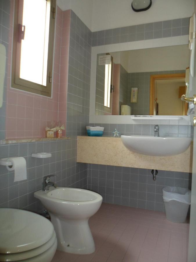 Hotel Clara Ριτσόνε Εξωτερικό φωτογραφία