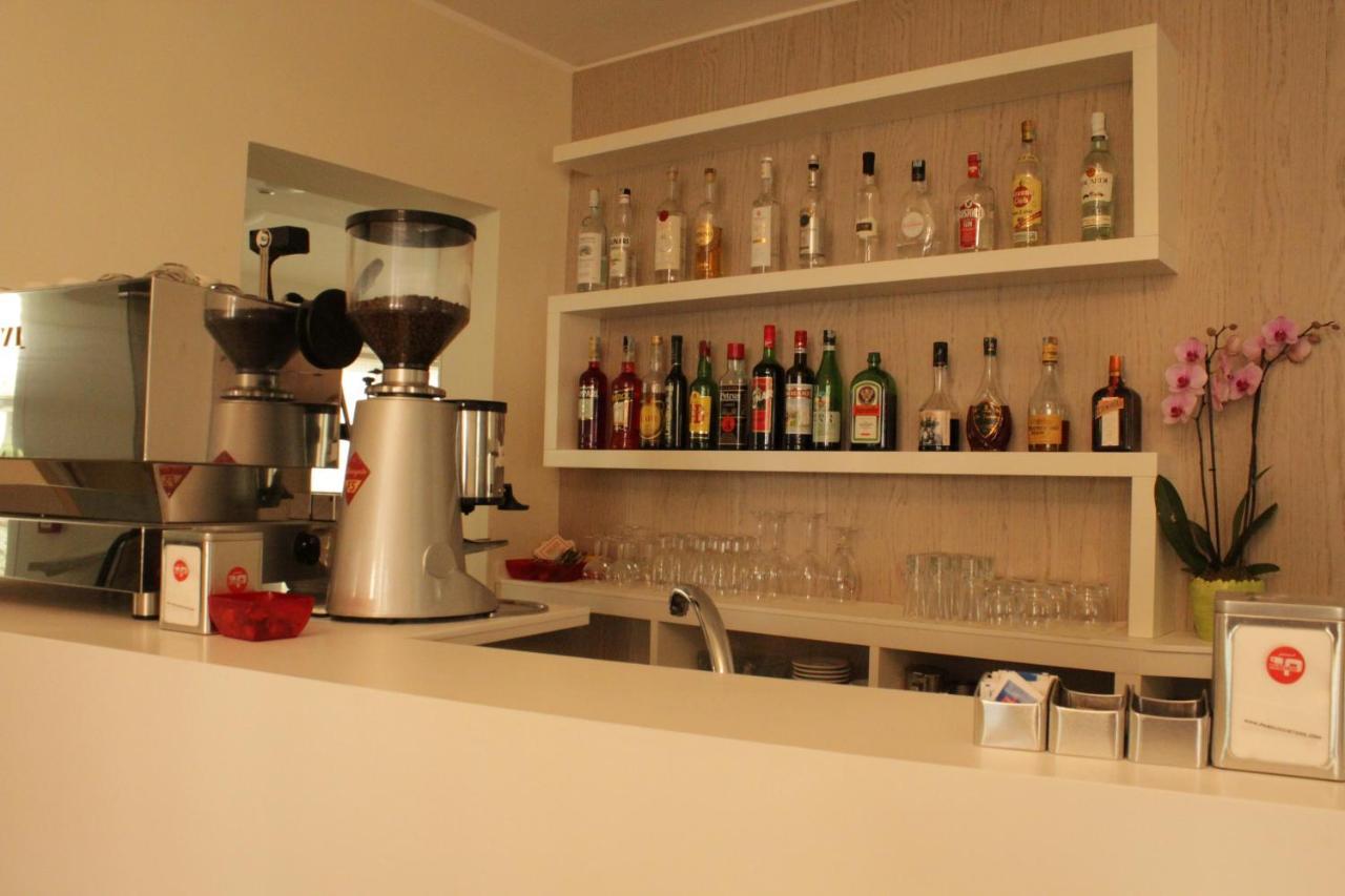 Hotel Clara Ριτσόνε Εξωτερικό φωτογραφία