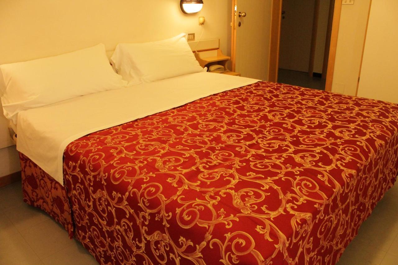 Hotel Clara Ριτσόνε Εξωτερικό φωτογραφία