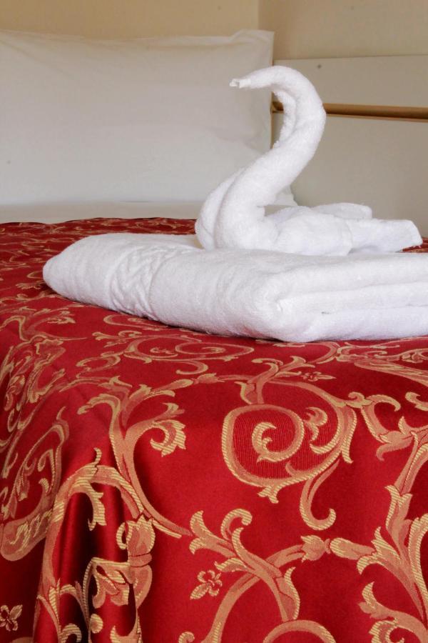 Hotel Clara Ριτσόνε Εξωτερικό φωτογραφία
