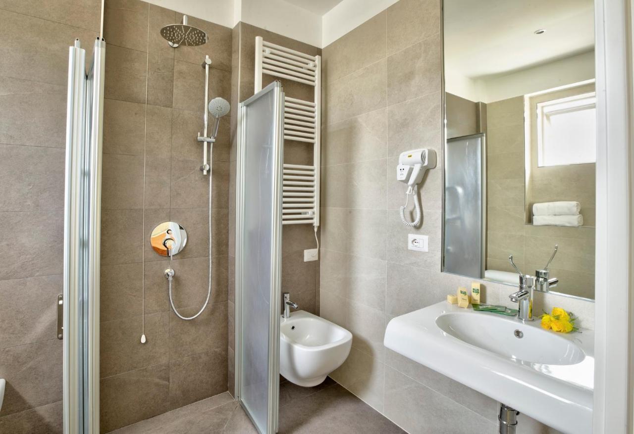 Hotel Clara Ριτσόνε Εξωτερικό φωτογραφία