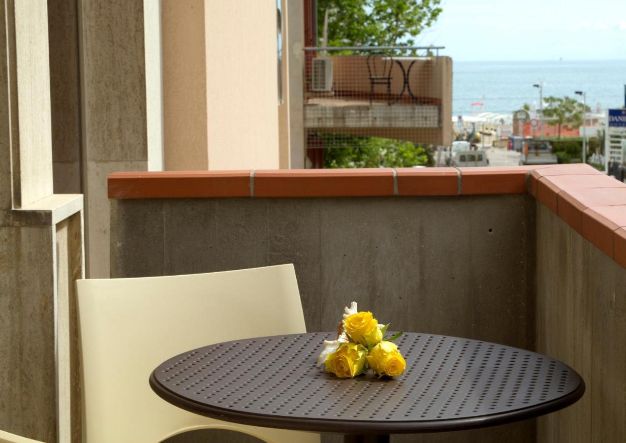 Hotel Clara Ριτσόνε Εξωτερικό φωτογραφία